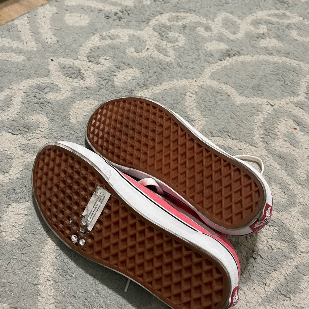 Vans - Picture 2 of 3